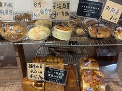 -沁屋面包店(人民东路店)