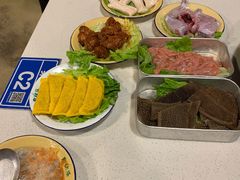 现杀牛蛙-有拈头成都市井火锅(老门东店)