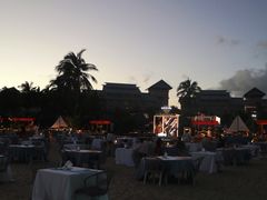 -亚龙湾希尔顿自助餐厅·海鲜·烧烤·沙滩BBQ·现场乐队