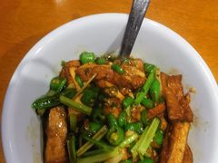 -岳城根据地(洣江大道店)