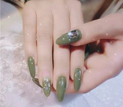 -EAST日式美甲美睫沙龙