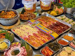 -哈哈碳都·牛肋条无限自助烤肉(台江万达店)