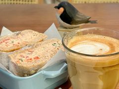 吞拿鱼贝果三明治-Oasis coffee燕谷咖啡(公信店)
