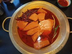 -王婆乔鲜鱼自助火锅(蜀汉路店)