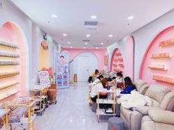 -花系美·美甲美睫精品店