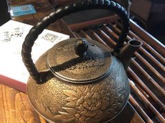 -老牌坊云南鱼豆花火锅(哈西万达店)