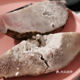 小火，一定要小火，我开中火就煎黑了。煎至金黄