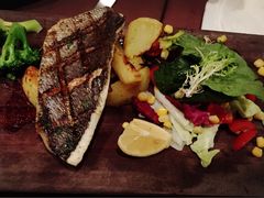 烤鱼和沙拉-Mammamia意大利餐厅(阳春巷店)