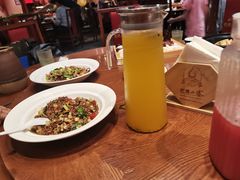 -老滇山寨•云南特色菜•地方菜•民族风情歌舞表演(金碧店)