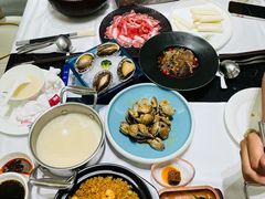 -红鼎豆捞·非遗鲍皇汤火锅(宝丰路店)