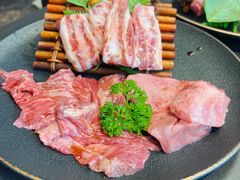-铭牛烧肉·和牛海鲜自助(高新月牙湖店)