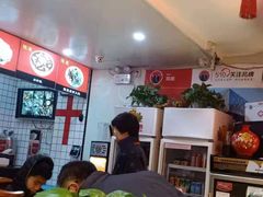 大堂-陈寔包子王·卤煮小肠·京味小吃(龙潭店)