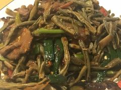 陕南干豇豆炒腊肉-钟记家菜(红专南路店)