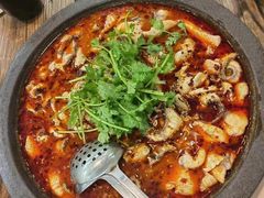 -灶知轩湘西石锅鱼(万佳广场店)