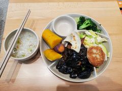-素满香·全民食养自助(长宁龙之梦店)