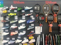 -Wilson威尔胜(漕溪北路店)