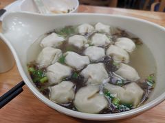馄饨-筋饼豆腐脑一绝