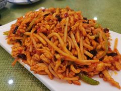 特色鱼香鸡丝-桃子餐厅·天津菜(红星路直营店)