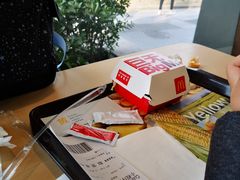 -麦当劳(展览路店)