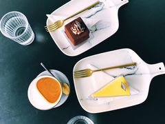 -UNI UNI(环亚凯瑟琳店)