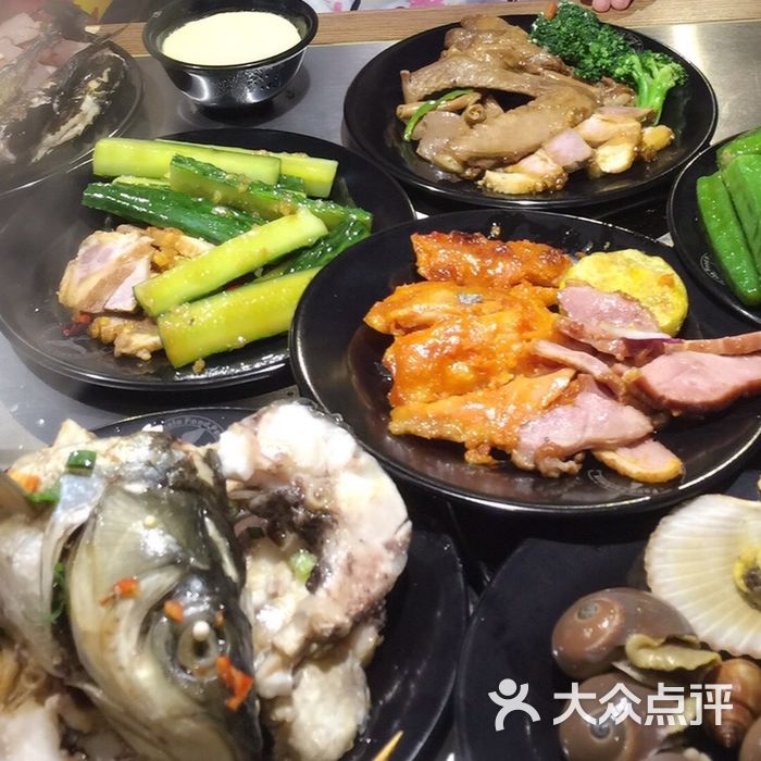 圣琼美食百汇自助餐厅