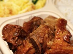 -同济大学本部学苑饮食广场