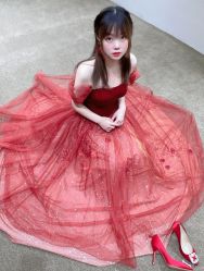 -派丽莫Pellimo原创设计婚纱品牌