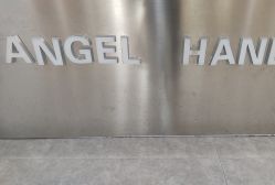 -ANGELHAND