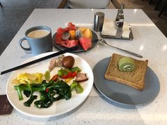 -上海虹桥中心爱琴海亚朵S酒店