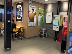 -麦当劳(上海虹桥站30B检票口楼上)