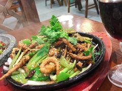 -黄桷树曹家私房菜(江与城店)