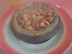 石锅肥肠-石锅坛肉(广场店)