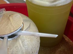 -东海岸人工湖美食村