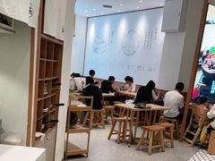 大堂-小满手工粉(杭州滨江龙湖店)