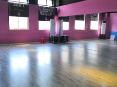 -零下舞度·街舞连锁机构(万科中心店)