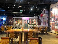 大堂-马路牙子地桌烤肉(工体店)