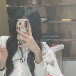 -变画·发型STUDIO