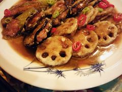 -闯关东东北农家菜(崂山石老人店)