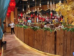 -老滇山寨•云南特色菜•地方菜•民族风情歌舞表演(金碧店)