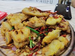 -江城燕子大排档(江汉路步行街店)