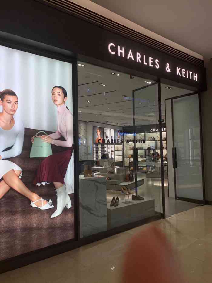 商户地址:晋安区长河路世欧广场北区一楼 商户印象:新加坡的小ck最近