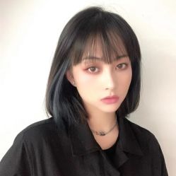 -变画·发型STUDIO