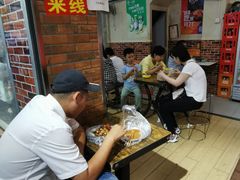 等位区-小朱麻辣串(益民街店)
