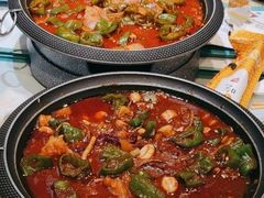 沙湾大盘鸡-楼兰古丽·新疆菜(大唐西市店)