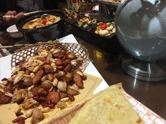 -东来菜馆•手抓海鲜家常菜•海鲜锅贴(鸽子窝店)