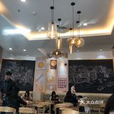 沐浴着阳光,吃了甜品,让节奏放慢