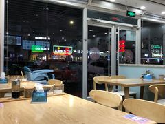 大堂-金诚张妈妈羊汤·驴肉火烧(旧宫佳和园店)