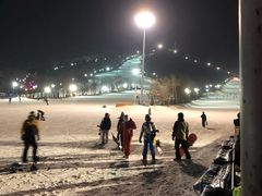 -庙香山滑雪场