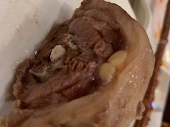 手抓羊脖-伊祥·敦煌楼