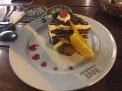 -皇冠自酿啤酒坊(中国红街5号楼店)